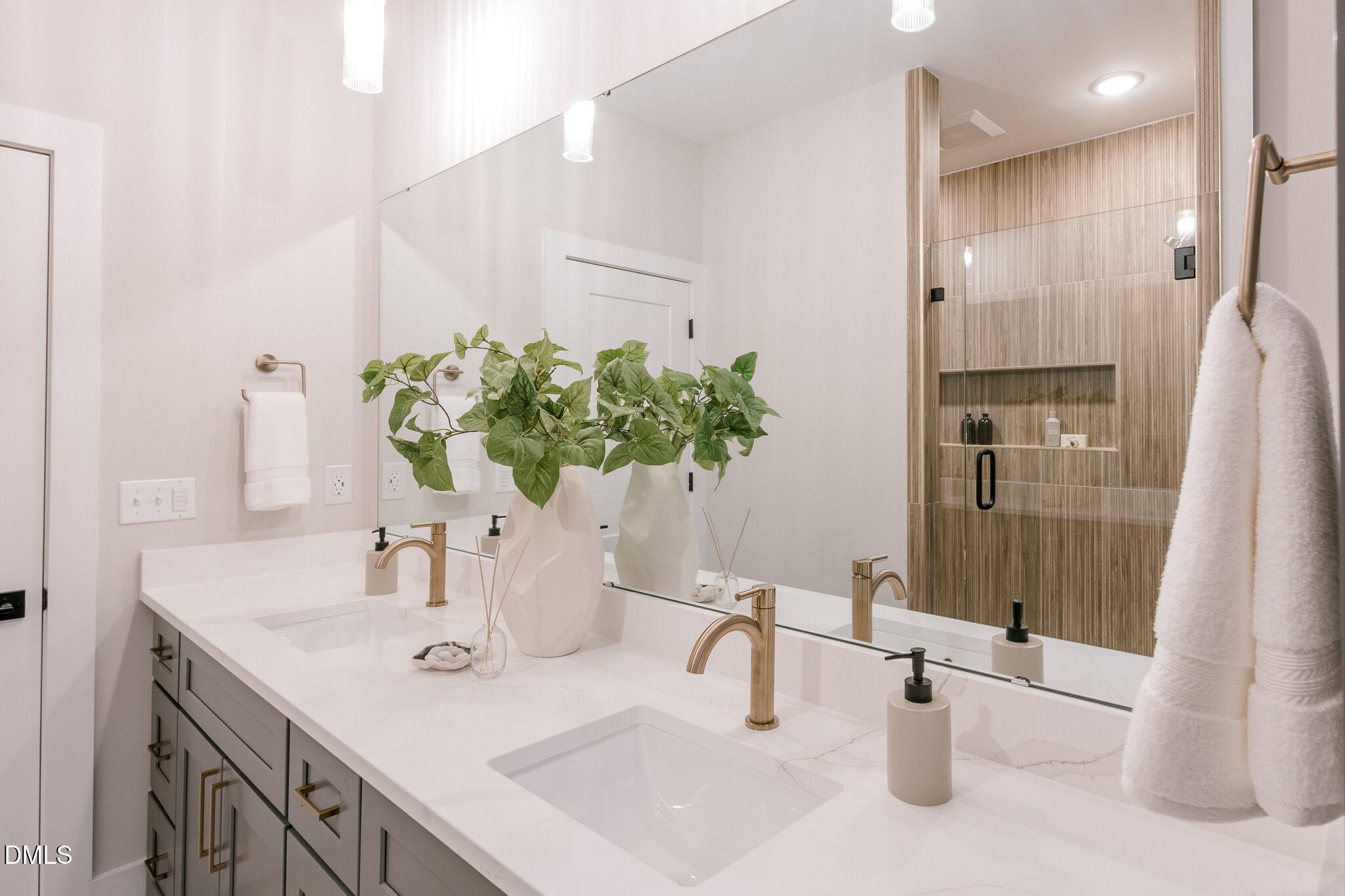 2214 Oak Ridge Boulevard Durham, NC 27707 - Photo 23 of 46 0I6A1423-HDR