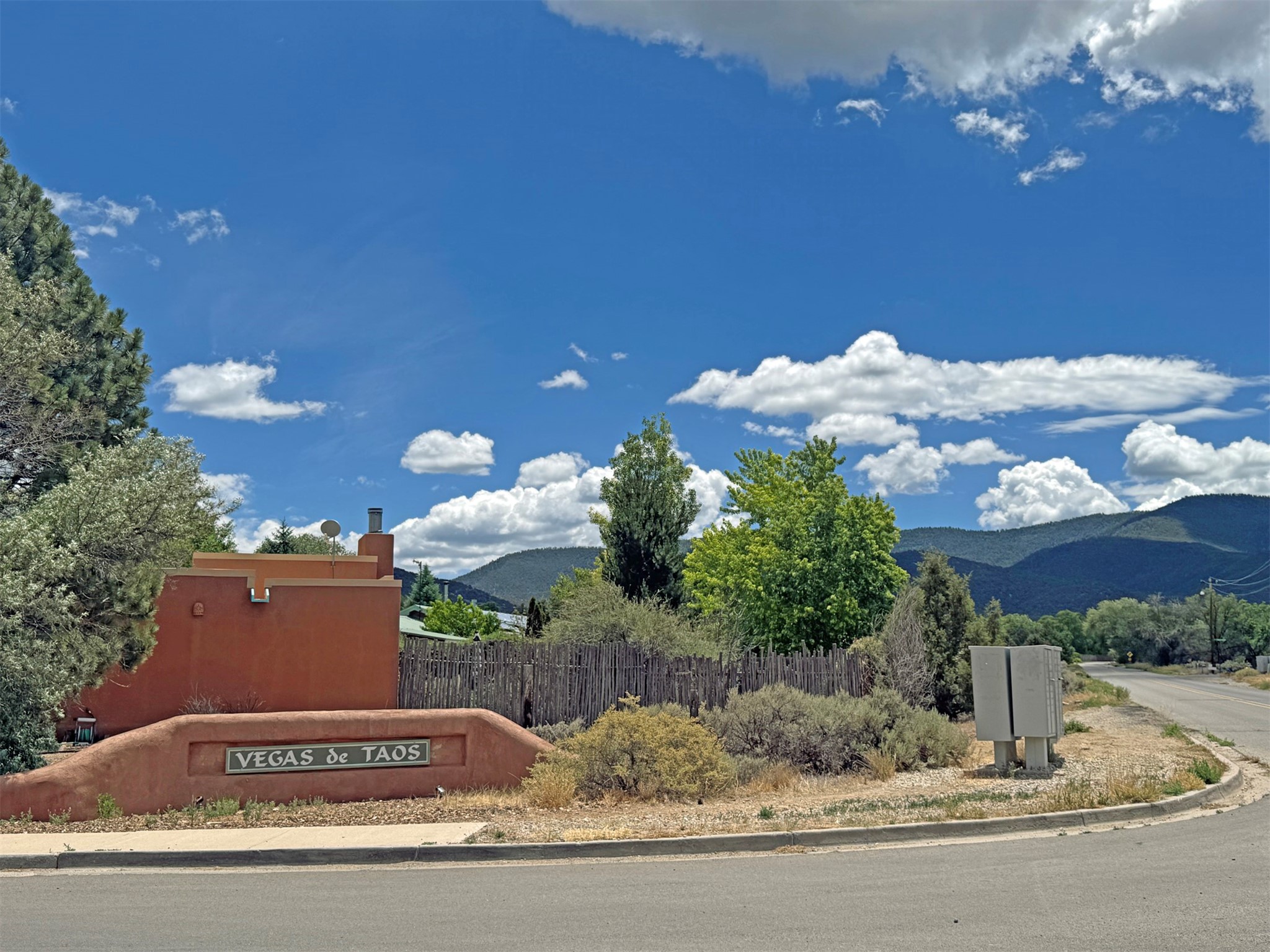 363 Monte Vista Road Taos, NM 87571 - Photo 37 of 38