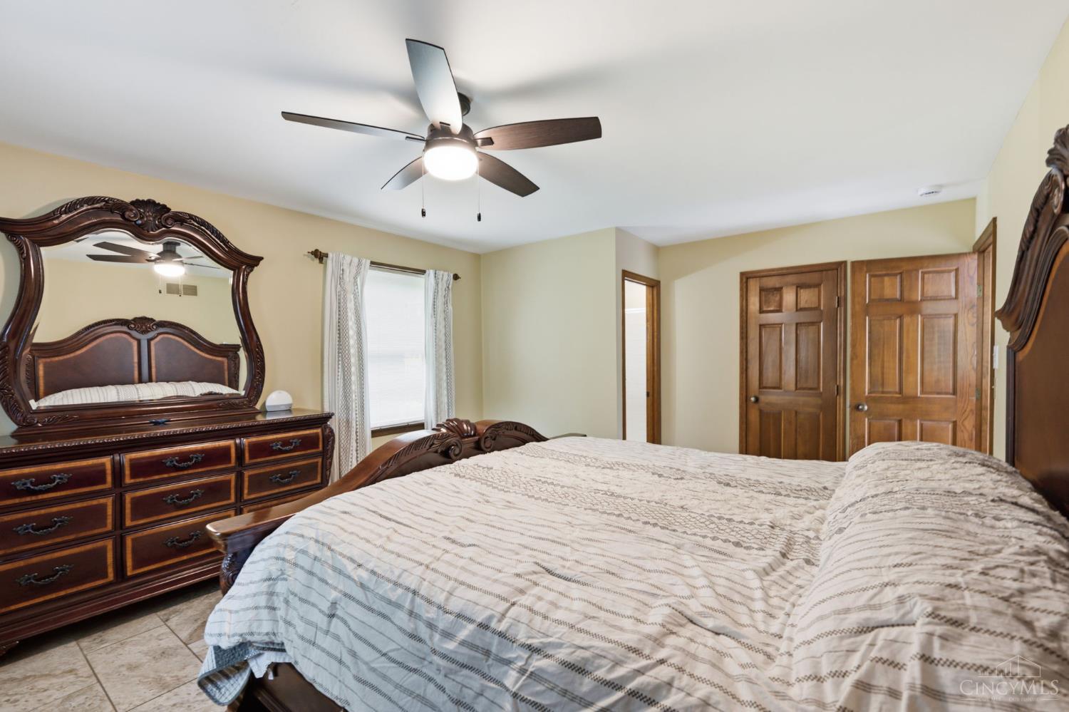 3501 Banning Road Cincinnati, OH 45239 - Photo 14 of 39 Gallery Image 14