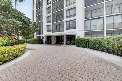 $559,000 | 6845 Willow Wood Drive, Unit 3041, Boca Raton, FL 33434