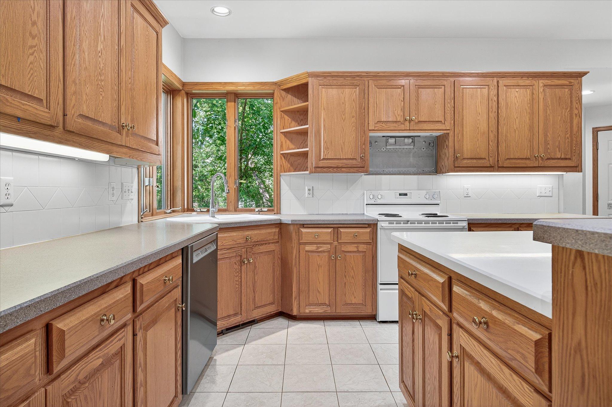 5236 Picha Road Minnetonka, MN 55345 - Photo 34 of 39