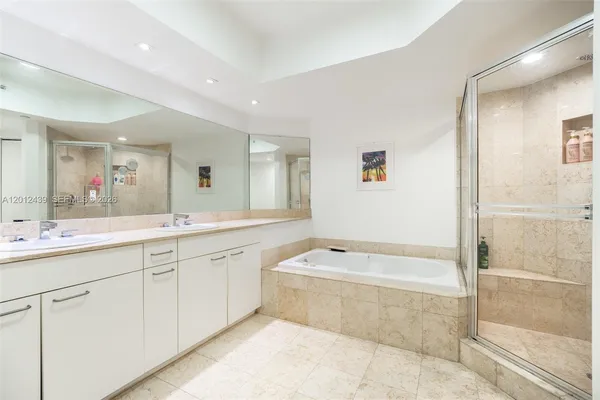 $5,300 | 21055 Yacht Club Drive, Unit 605, Aventura, FL 33180