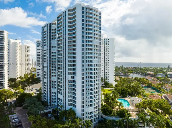 $5,300 | 21055 Yacht Club Drive, Unit 605, Aventura, FL 33180