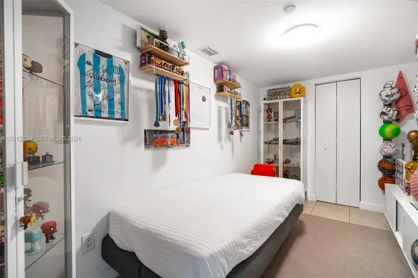 $5,300 | 21055 Yacht Club Drive, Unit 605, Aventura, FL 33180