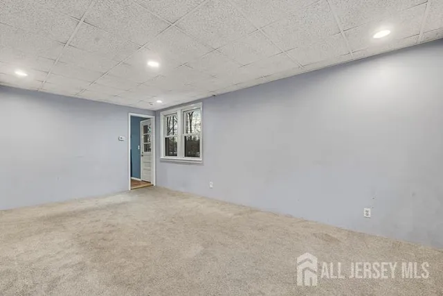 an empty room with a empty space