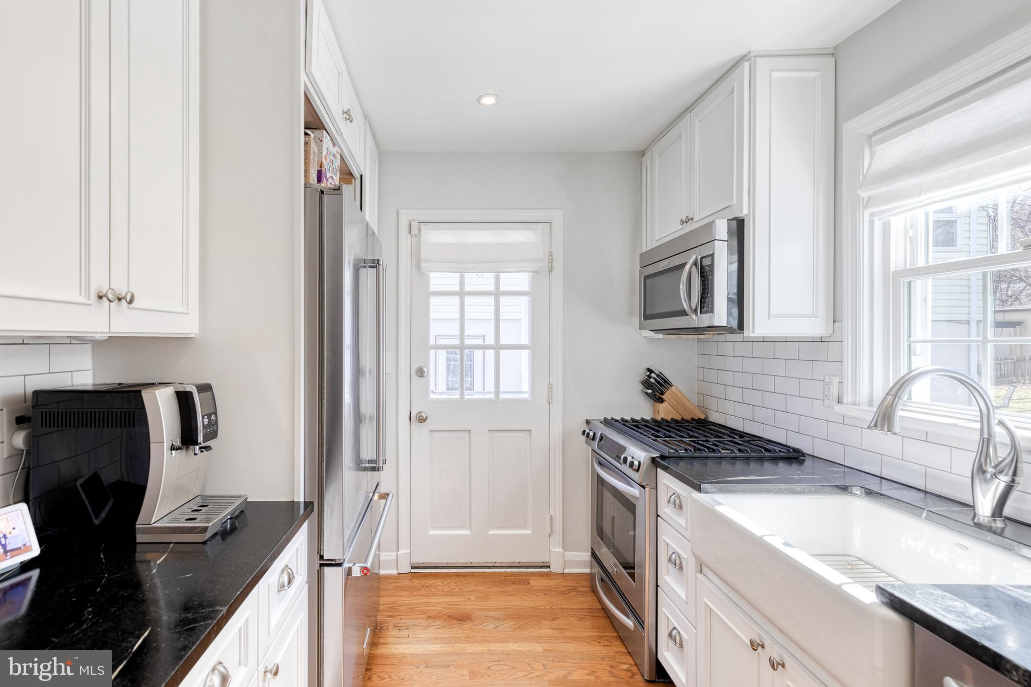 1229 Lake Falls Road Baltimore, MD 21210 - Photo 21 of 40