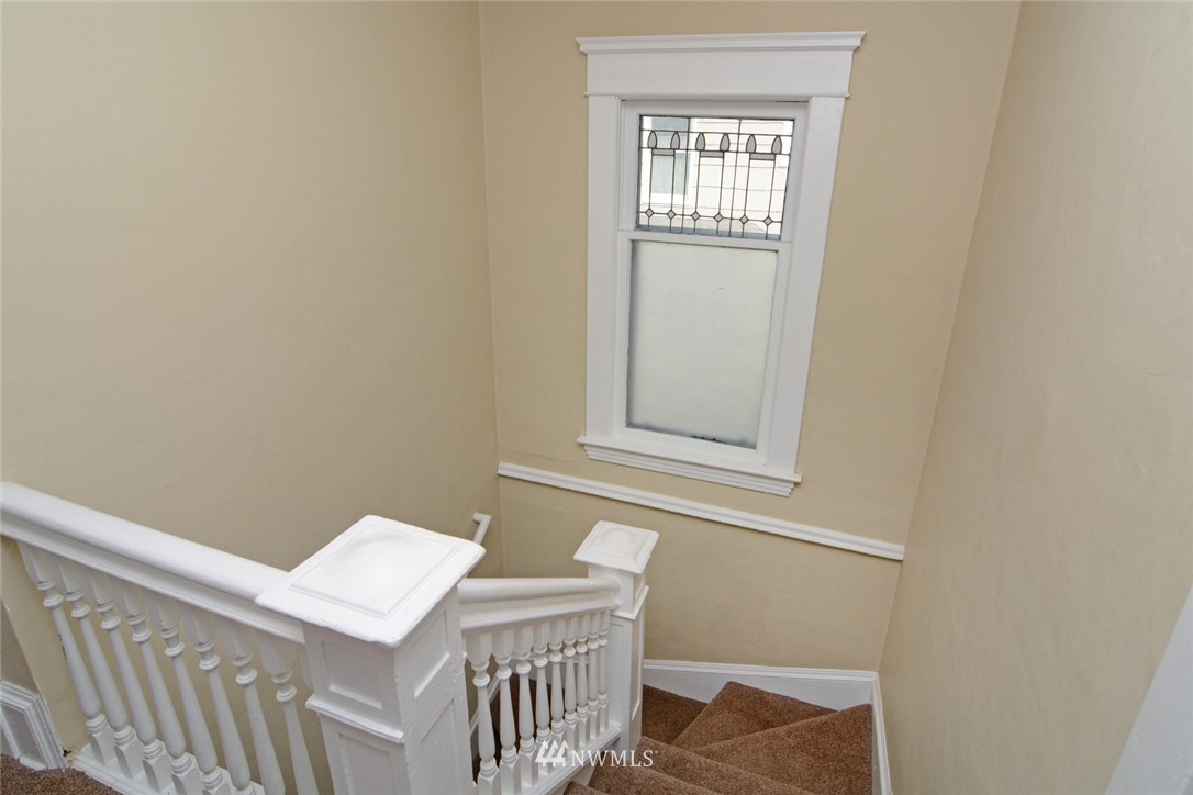 1322 Rucker Avenue Everett, WA 98201 - Photo 11 of 25