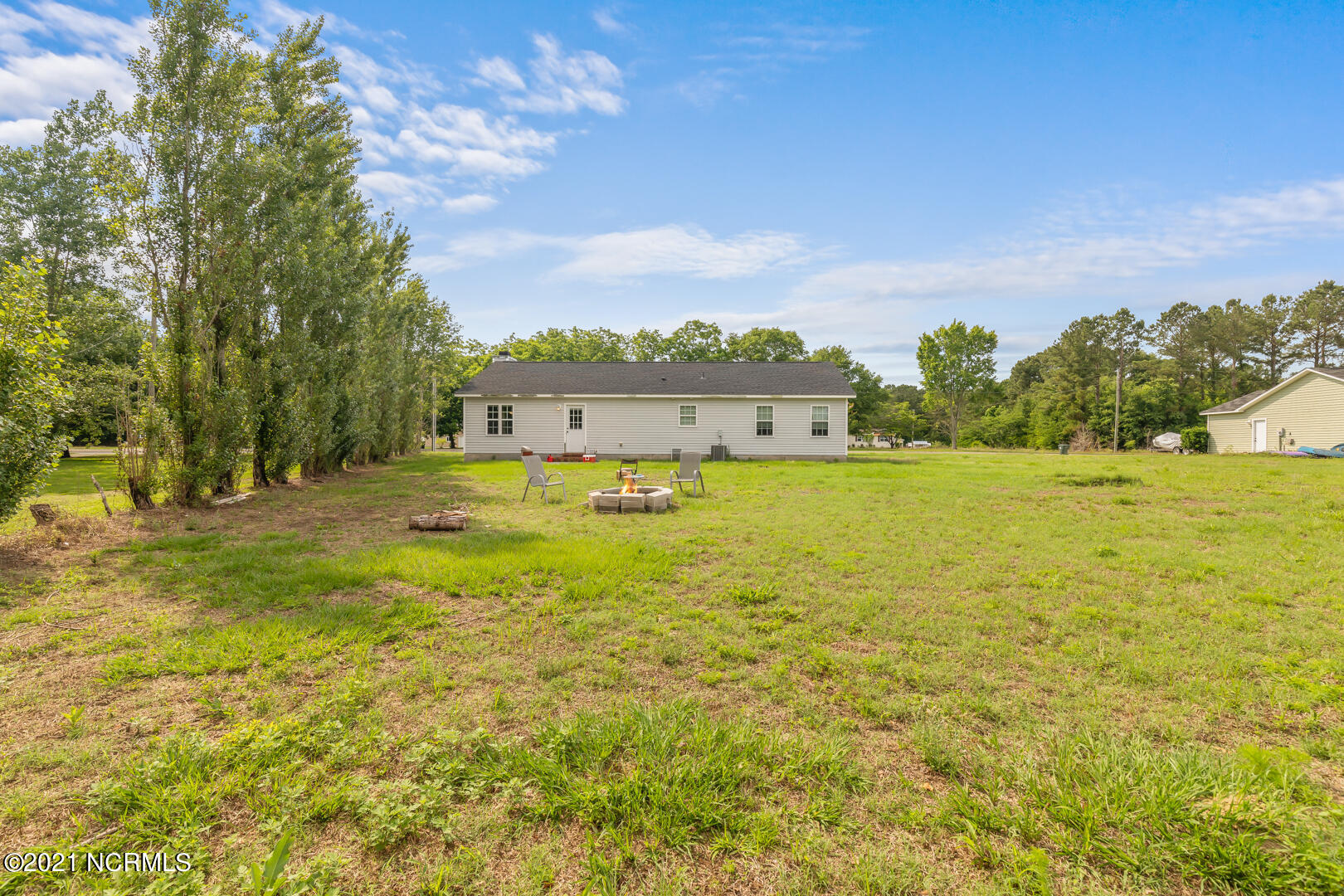 301 Five Mile Road Richlands, NC 28574 - Photo 25 of 25 301Back3