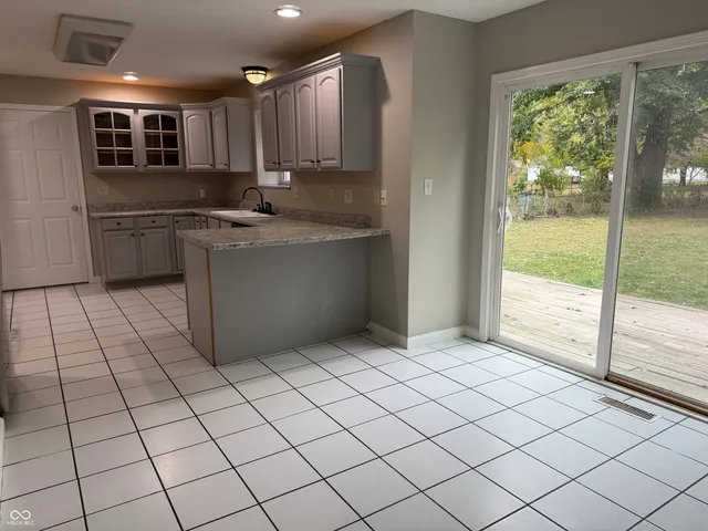 $254,900 | 1040 North Fruitridge Avenue, Terre Haute, IN 47804