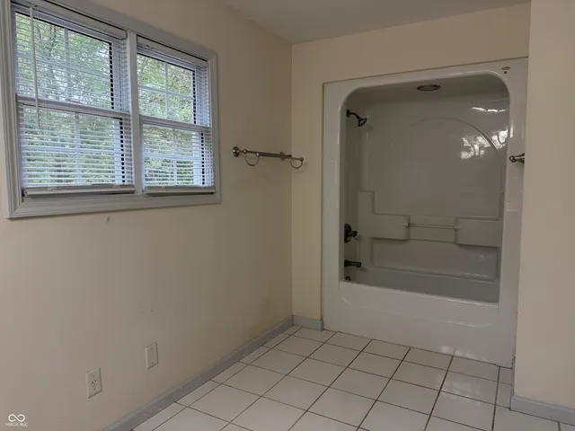 $254,900 | 1040 North Fruitridge Avenue, Terre Haute, IN 47804