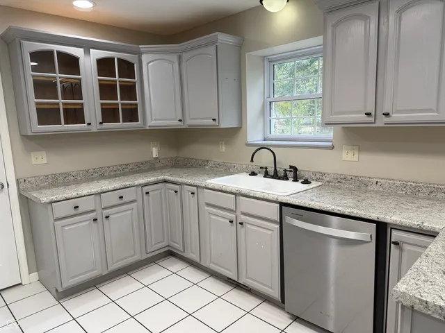 $254,900 | 1040 North Fruitridge Avenue, Terre Haute, IN 47804