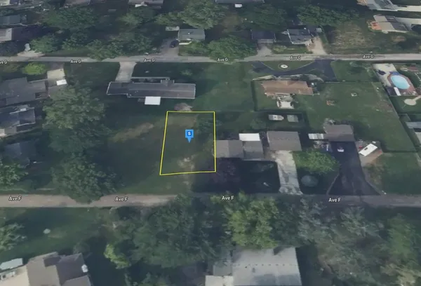 $27,999 | 6351 Ave F, La Salle, MI 48145