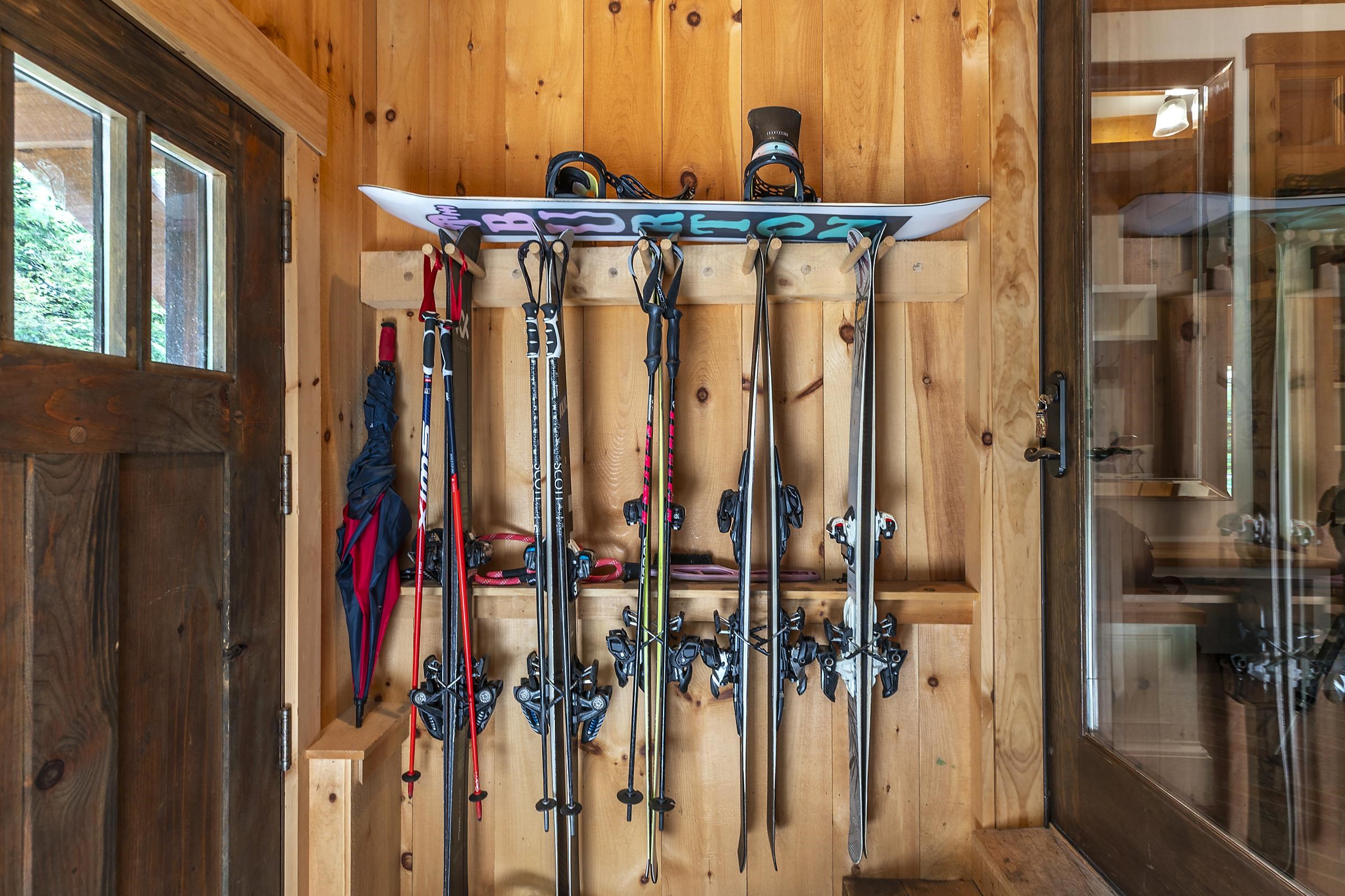 16 Hunter Ridge Road Winhall, VT 05340 - Photo 17 of 55