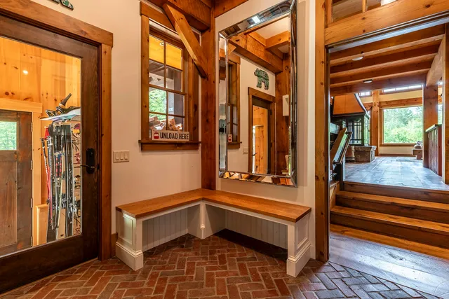 $2,225,000 | 16 Hunter Ridge Road, Winhall, VT 05340