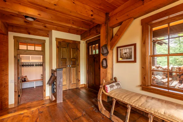 $2,225,000 | 16 Hunter Ridge Road, Winhall, VT 05340