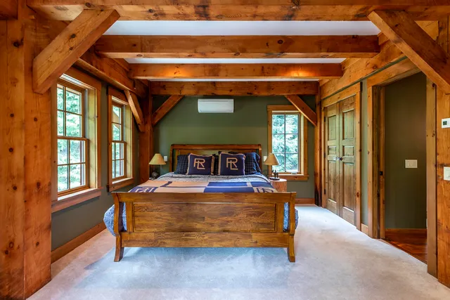 $2,225,000 | 16 Hunter Ridge Road, Winhall, VT 05340