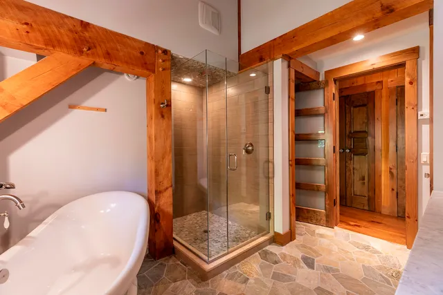 $2,225,000 | 16 Hunter Ridge Road, Winhall, VT 05340