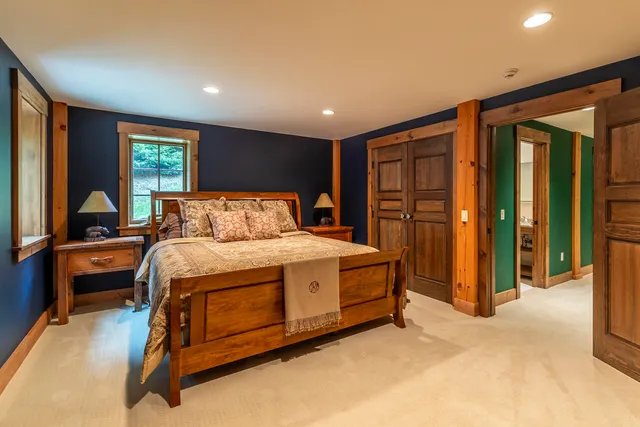 $2,225,000 | 16 Hunter Ridge Road, Winhall, VT 05340