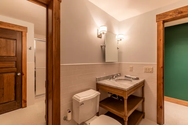 $2,225,000 | 16 Hunter Ridge Road, Winhall, VT 05340