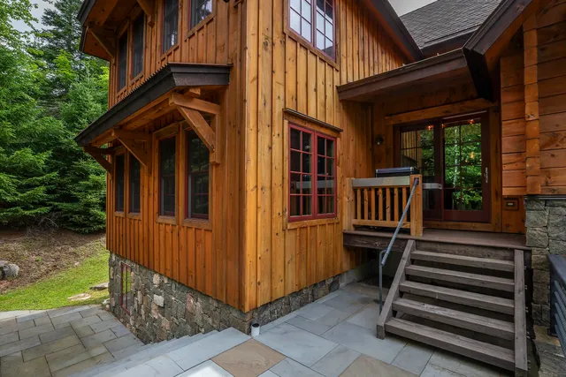 $2,225,000 | 16 Hunter Ridge Road, Winhall, VT 05340