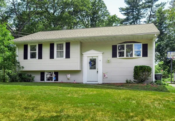 $640,000 | 43 Chandler Drive, Marshfield, MA 02050
