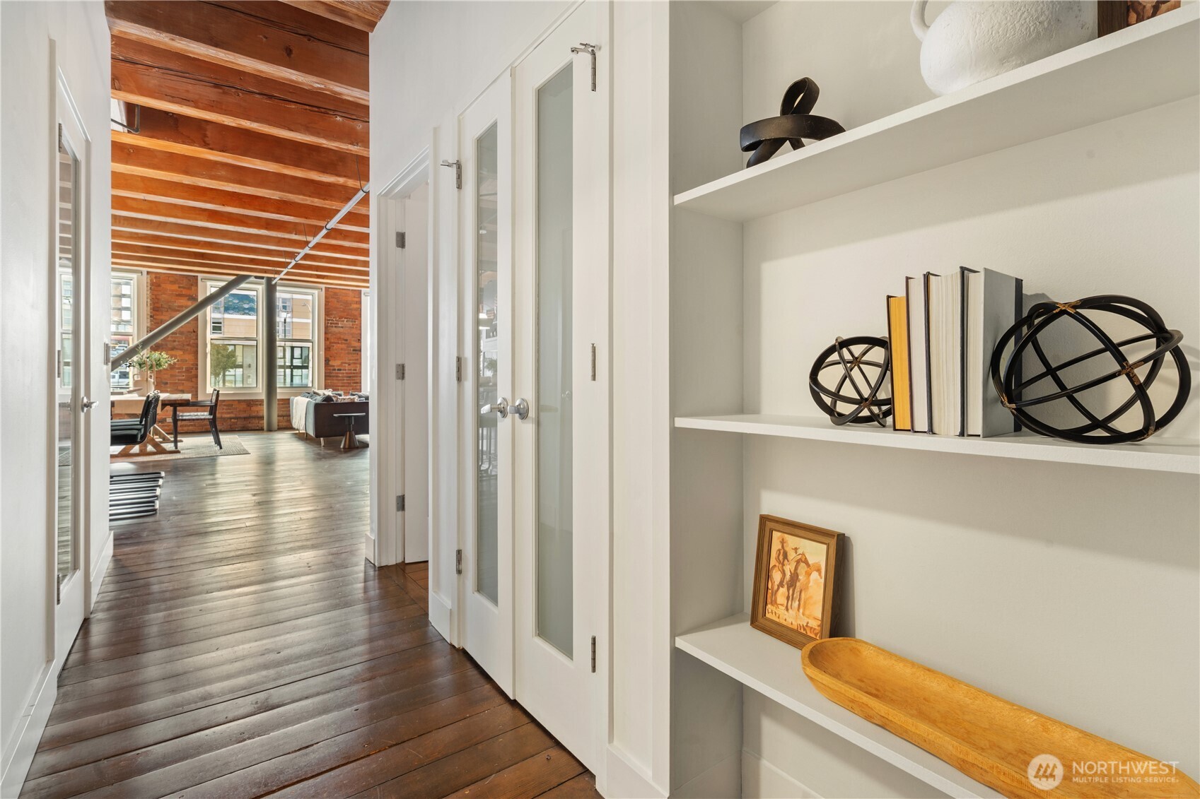 210 3rd Avenue South, Unit 2D Seattle, WA 98104 - Photo 19 of 26