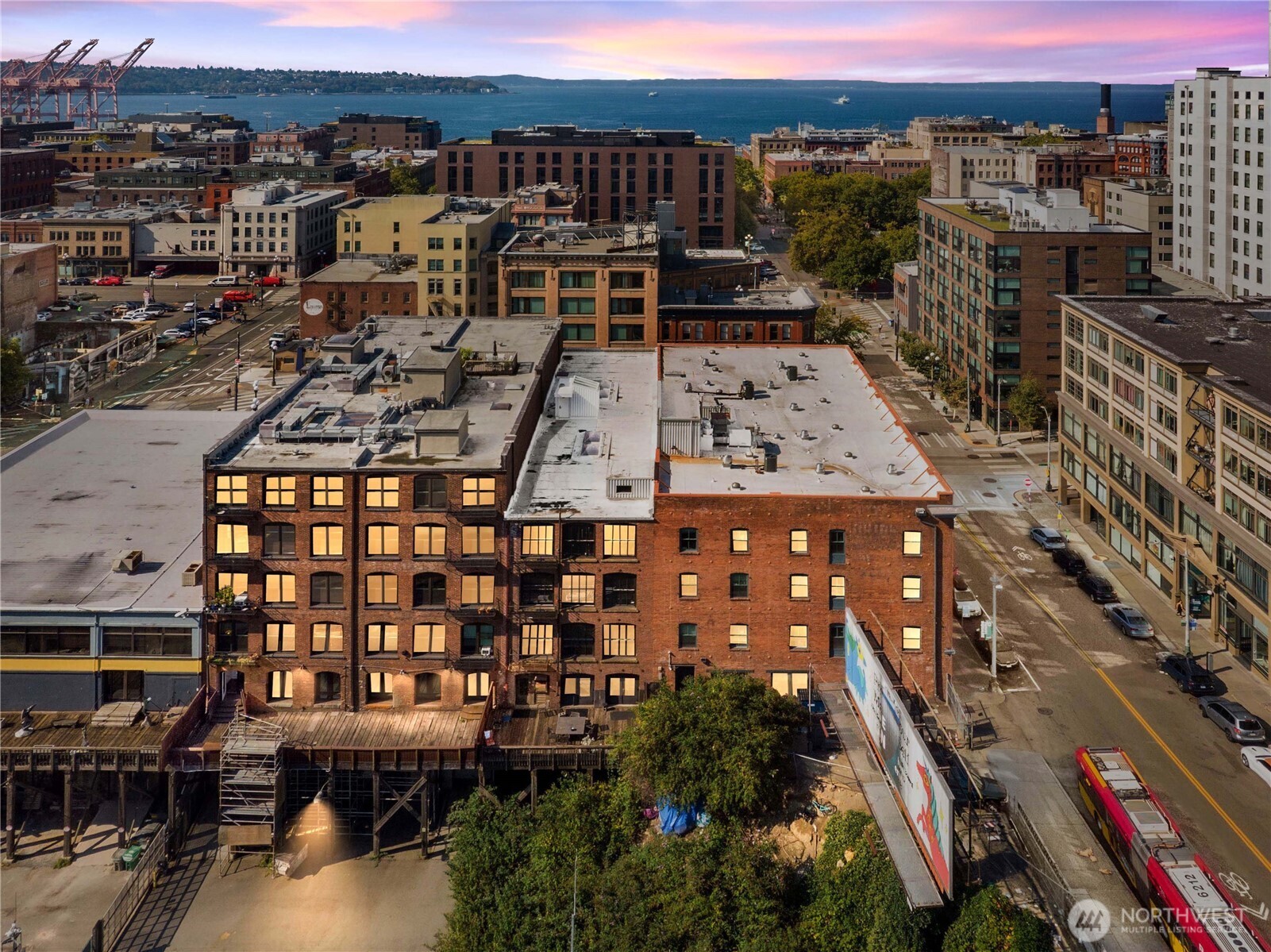 210 3rd Avenue South, Unit 2D Seattle, WA 98104 - Photo 26 of 26
