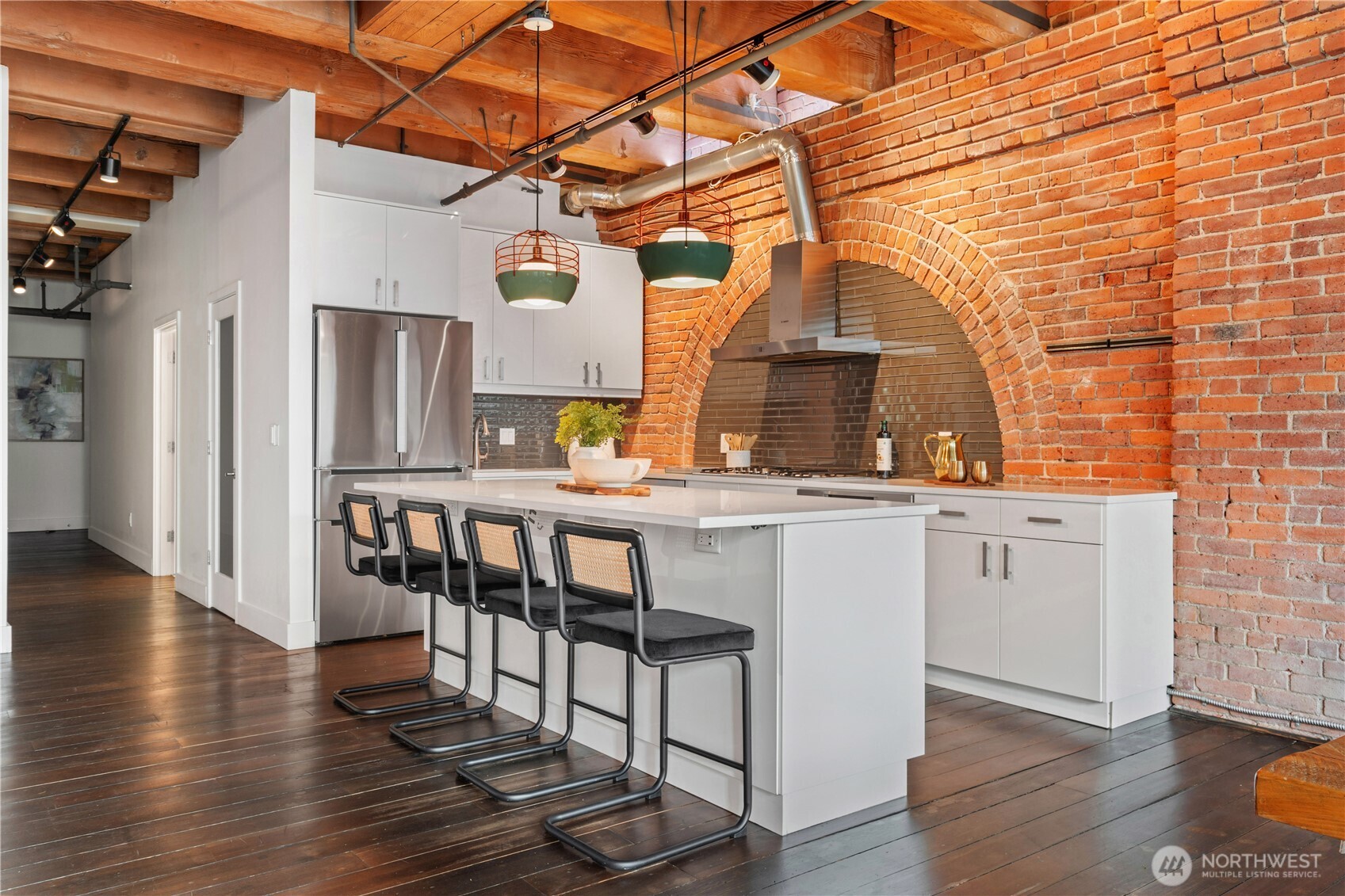 210 3rd Avenue South, Unit 2D Seattle, WA 98104 - Photo 3 of 26