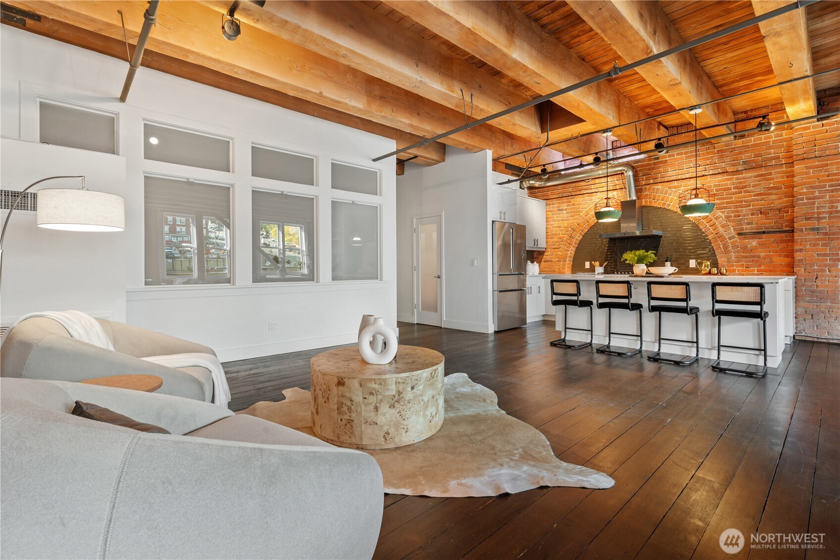 210 3rd Avenue South, Unit 2D Seattle, WA 98104 - Photo 9 of 26