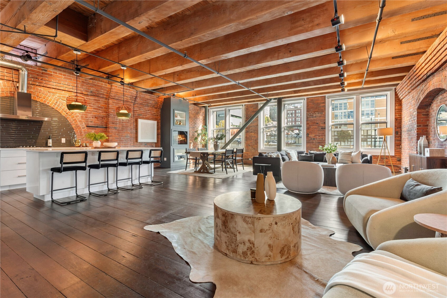 210 3rd Avenue South, Unit 2D Seattle, WA 98104 - Photo 10 of 26