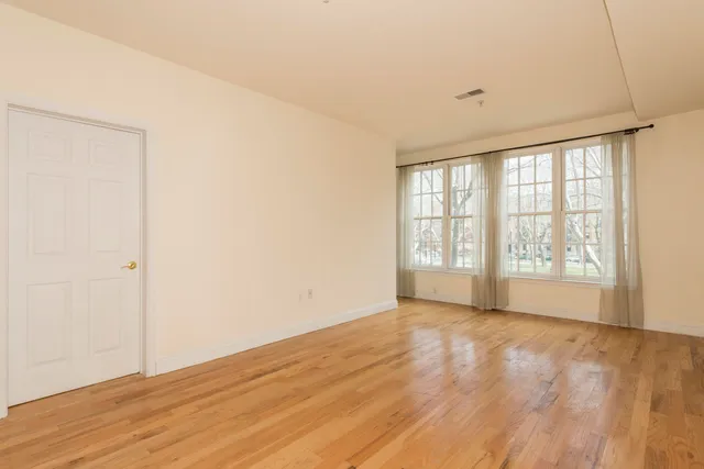 $3,250 | 402 9th Street, Unit E3J, Hoboken, NJ 07030