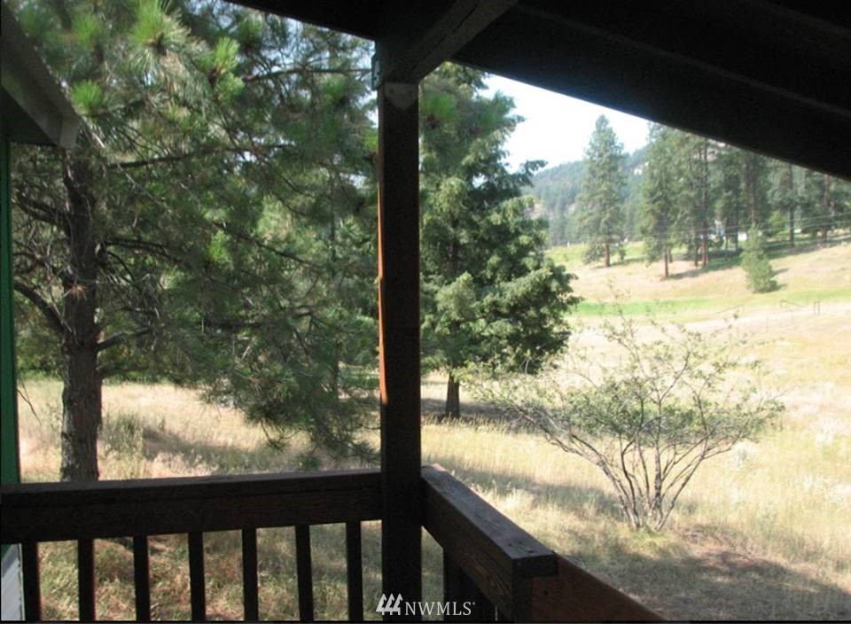 9 Deer Lake Road Republic, WA 99166 - Photo 3 of 16