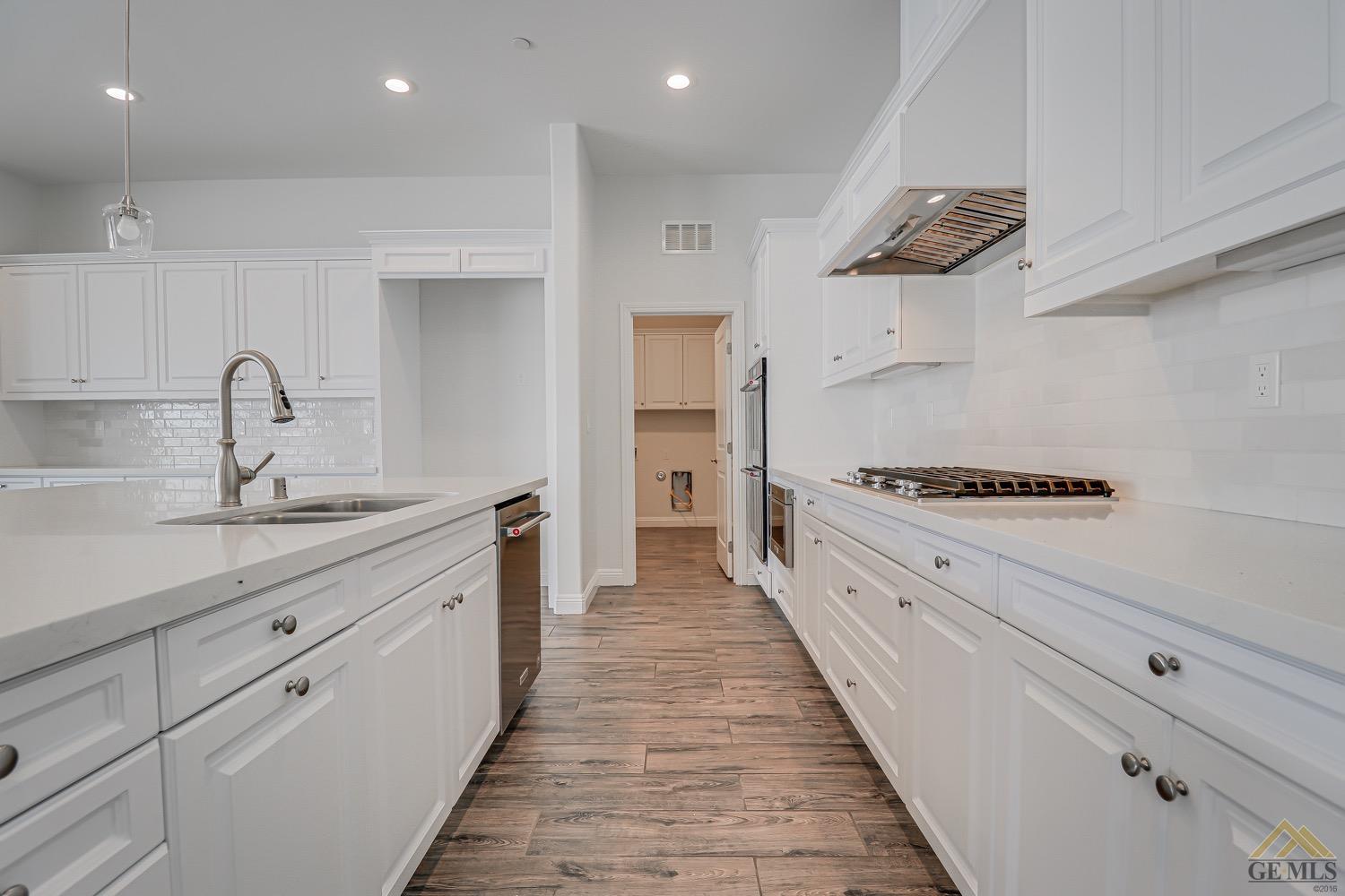 Undisclosed Address Bakersfield, CA 93311 - Photo 16 of 34