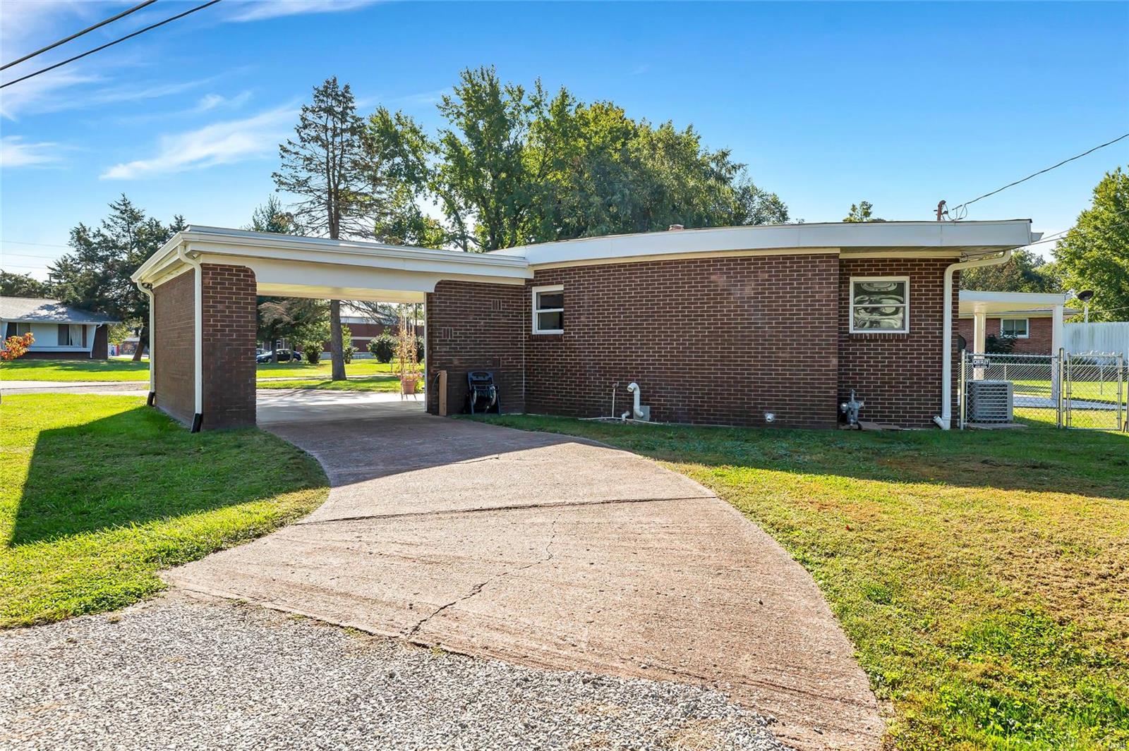 1 Richard Street Waterloo, IL 62298 - Photo 6 of 33