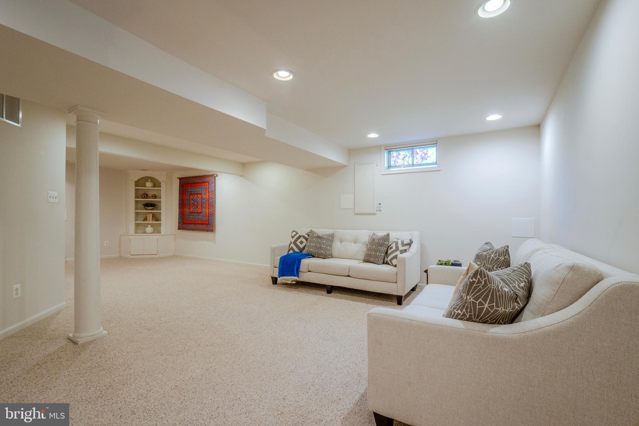 11910 Winstead Lane Reston, VA 20194 - Photo 40 of 80 Lower Level Family Room