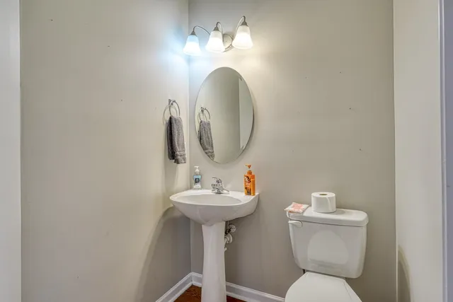 $305,000 | 695 Flintrock Drive, Boiling Springs, SC 29316