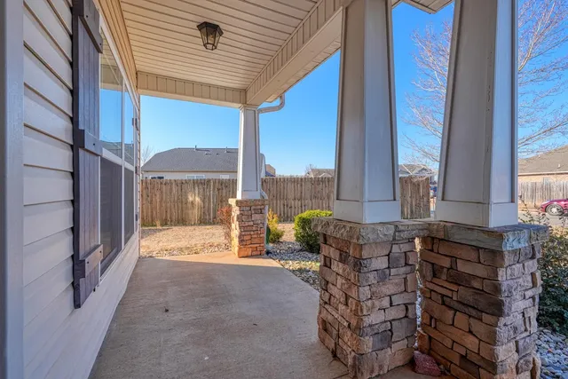 $305,000 | 695 Flintrock Drive, Boiling Springs, SC 29316