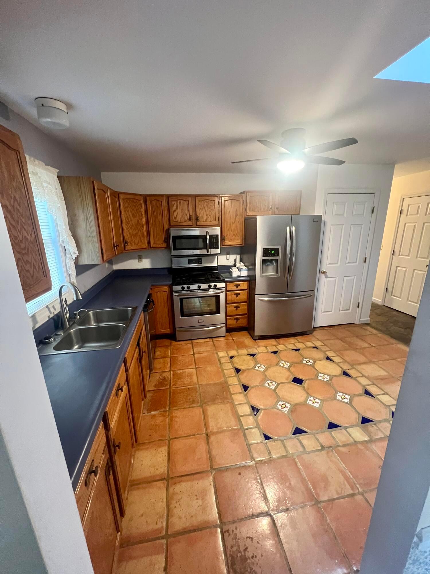 8166 Lavelle Road Athens, OH 45701 - Photo 4 of 12 EB7392FA-F4E4-42AB-8909-074EEA4B1C87