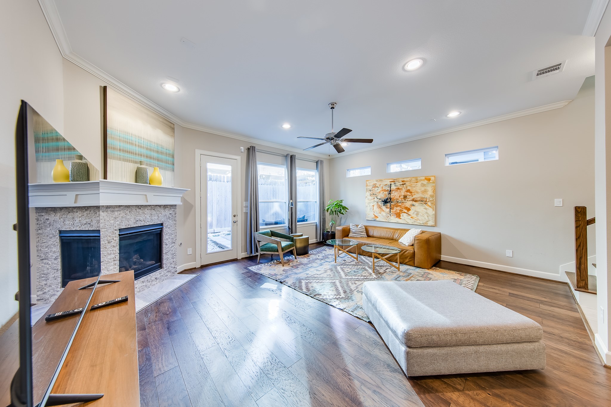 1436 Prince Street, Unit B Houston, TX 77008 - Photo 6 of 20 a living room with furniture and a fireplace