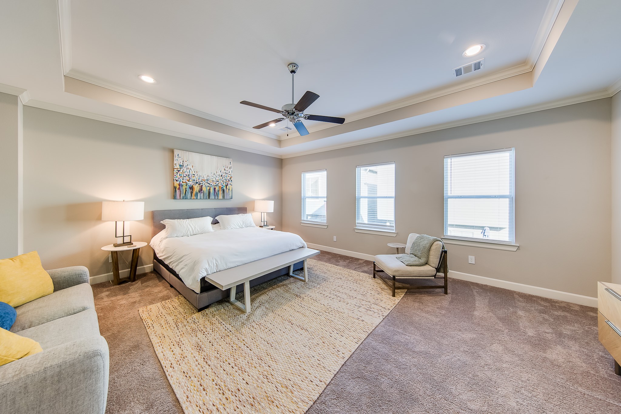 1436 Prince Street, Unit B Houston, TX 77008 - Photo 8 of 20 a spacious bedroom with a bed a couch and a window