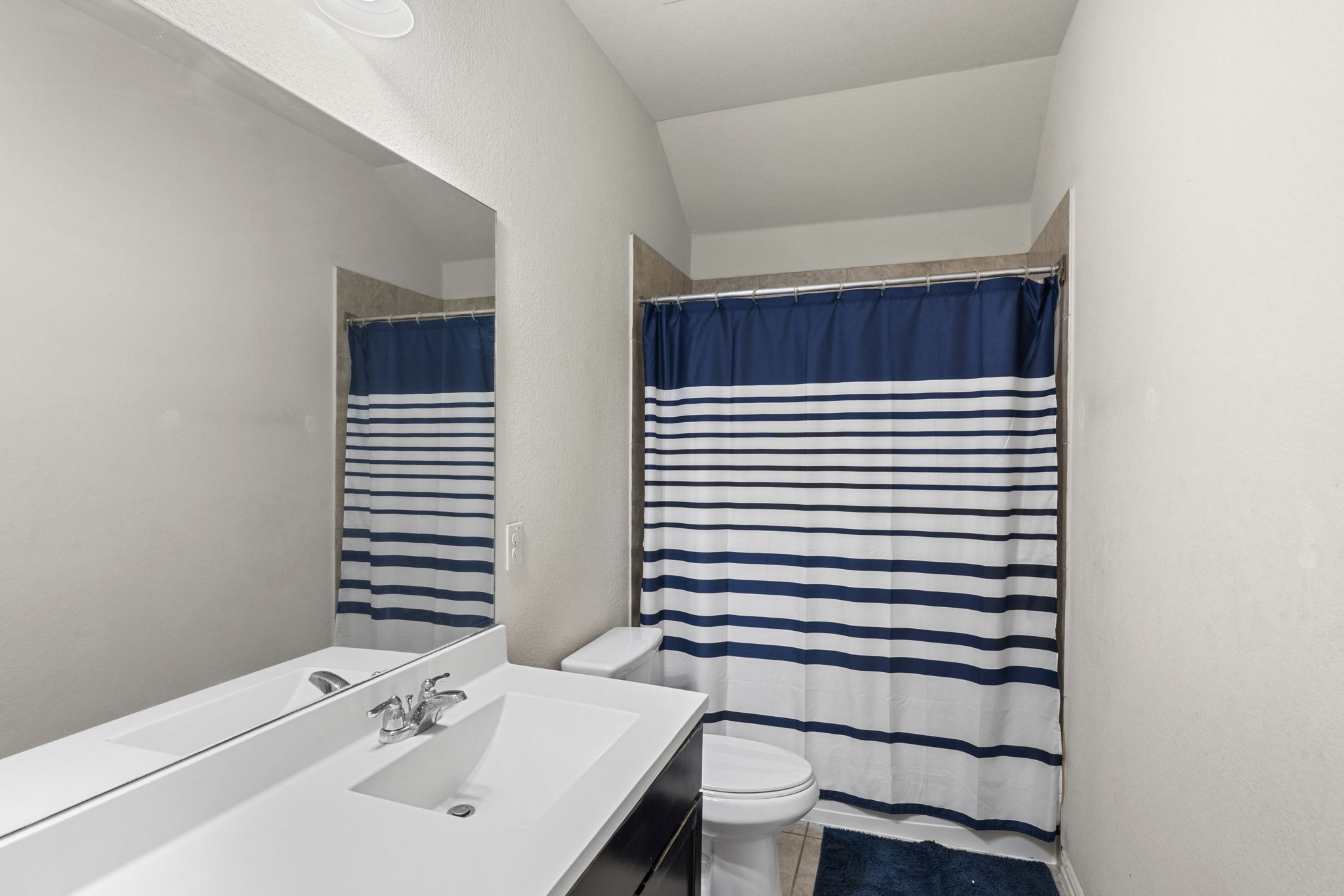 373 Rough Bark Street Buda, TX 78610 - Photo 21 of 39 Third full bathroom on the second floor