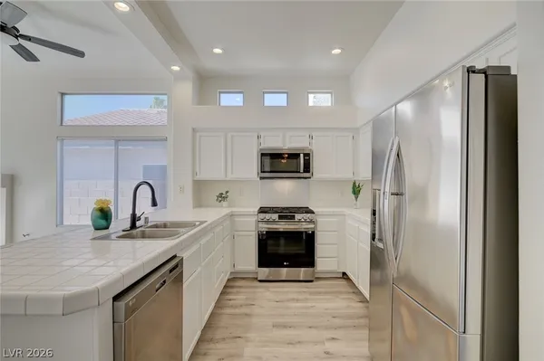 $2,075 | 3329 Ascona Court, Las Vegas, NV 89129