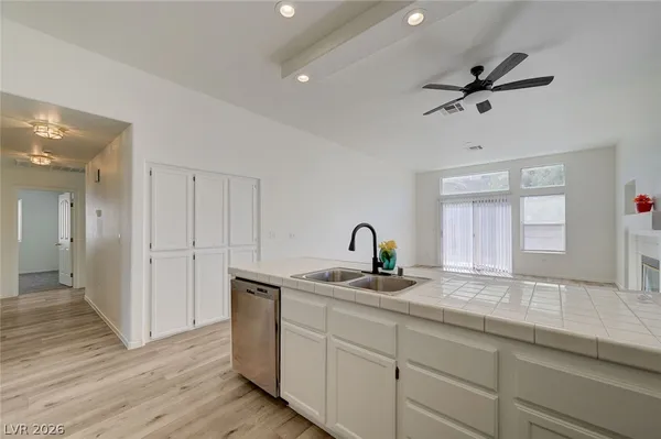 $2,075 | 3329 Ascona Court, Las Vegas, NV 89129