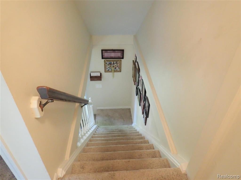 1105 Marquette Court Rochester Hills, MI 48307 - Photo 15 of 27