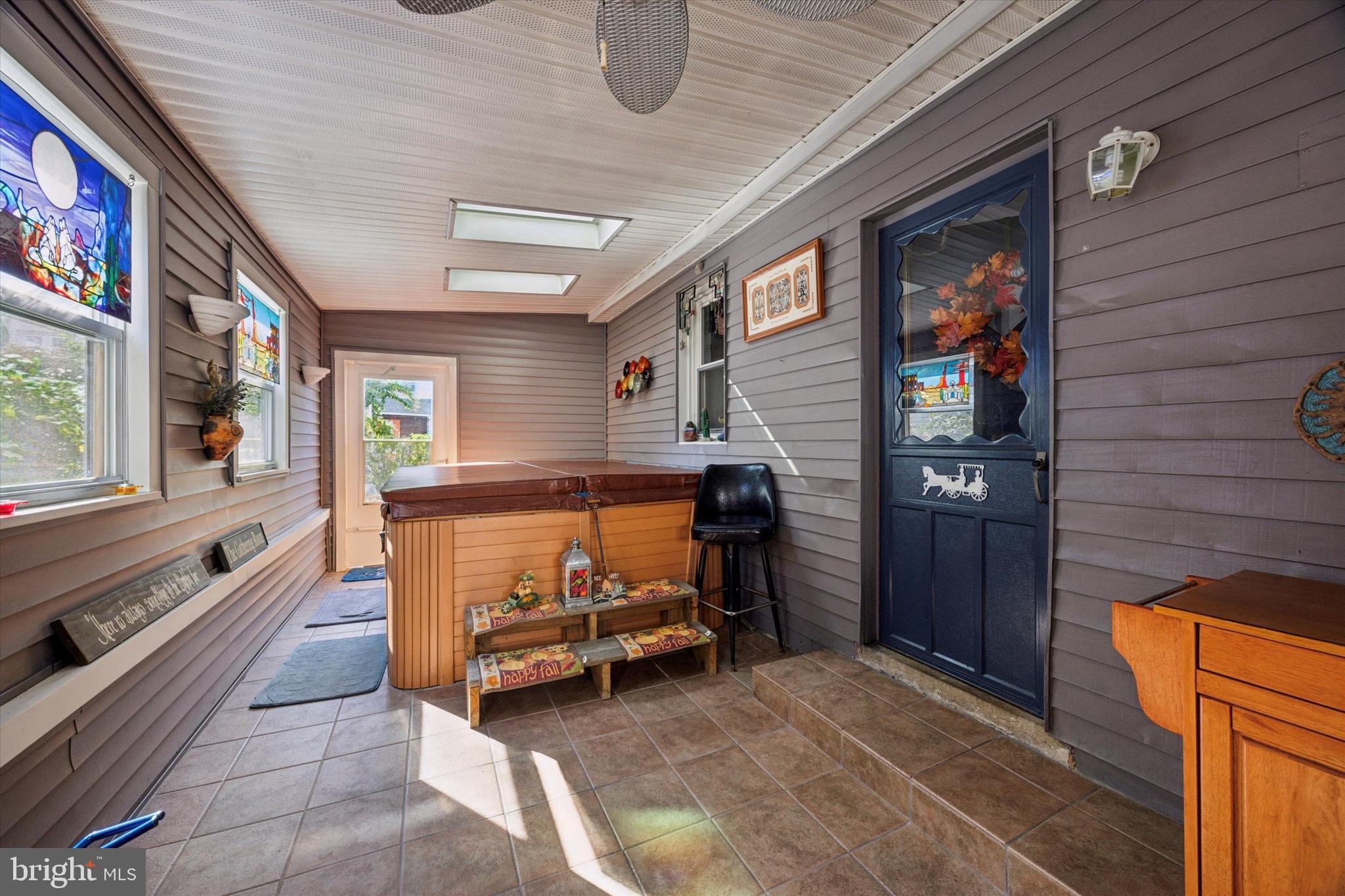4410 School Lane Drexel Hill, PA 19026 - Photo 2 of 27 a living room with furniture