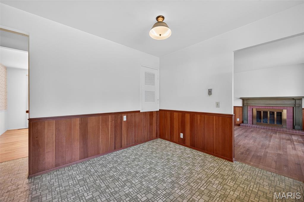 2175 Somerset Drive Florissant, MO 63033 - Photo 13 of 59