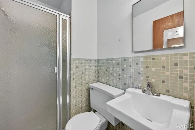 $170,000 | 2175 Somerset Drive, Florissant, MO 63033