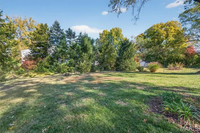 $170,000 | 2175 Somerset Drive, Florissant, MO 63033