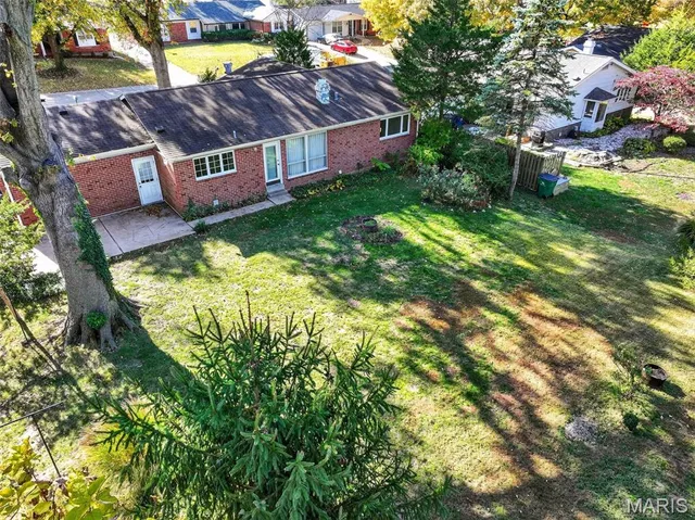 $170,000 | 2175 Somerset Drive, Florissant, MO 63033