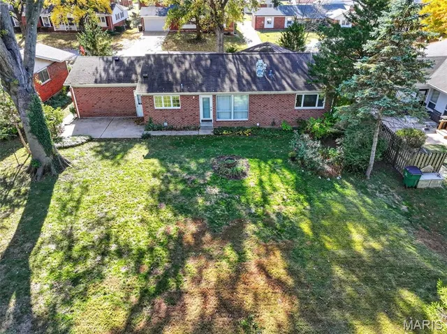 $170,000 | 2175 Somerset Drive, Florissant, MO 63033